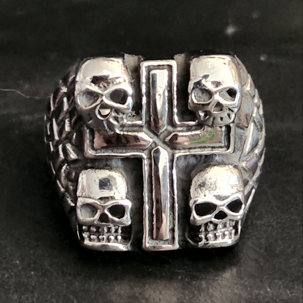Eddie Munson G&S BR113 Cross & Skulls Cosplay Ring Size 12 US Stainless Steel